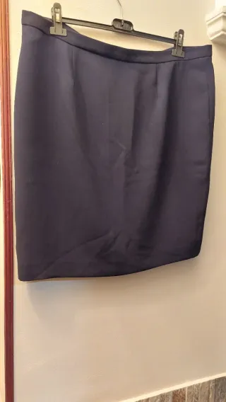 3 Faldas Tweed: Cuadros, Negro y Marrón T44/48