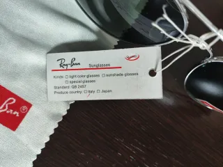 Gafas de sol Ray-Ban plata y negras