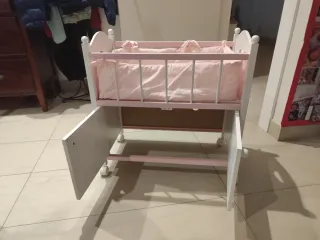 Cuna de juguete para niñas