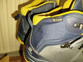 Scarponi Salomon GTX 42 nuovi