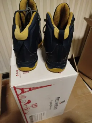 Scarponi Salomon GTX 42 nuovi