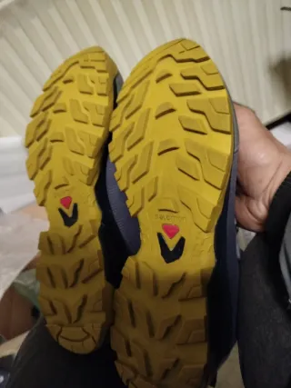 Scarponi Salomon GTX 42 nuovi