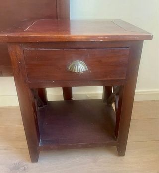 Dormitorio Matrimonio: cabecero, mesitas, cómoda