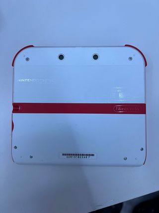 Nintendo 2DS Blanca y Roja