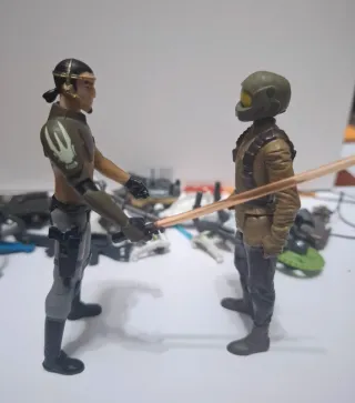 Accesorios y figuras STAR WARS Hasbro.