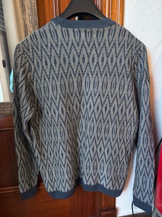 Jersey ASOS Talla xs Diseño Geométrico