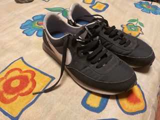 Zapatillas Nike Negras y Blancas