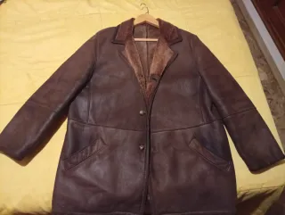 Chaquetón de Piel de Oveja auténtica.