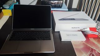 MacBook Pro A1989 Plata/Gris Espacial