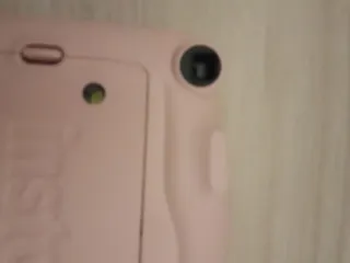 Macchina fotografica istantanea Fujifilm rosa