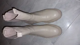 Stivaletti Zara Beige