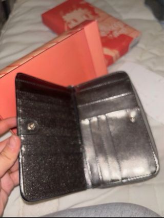 Cartera Betty Boop plateada con Caja y etiqueta