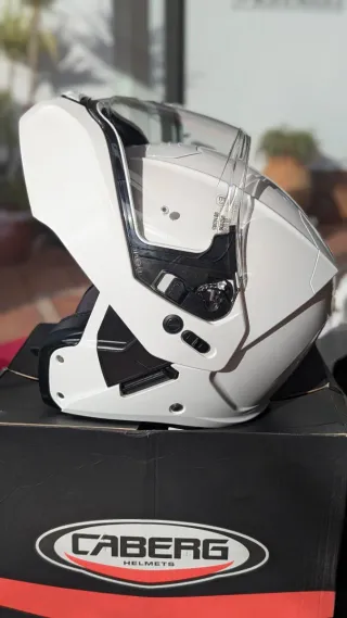 Casco de moto blanco Caberg