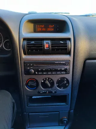 Opel Astra 2004