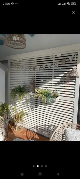 Puerta corredera lamas