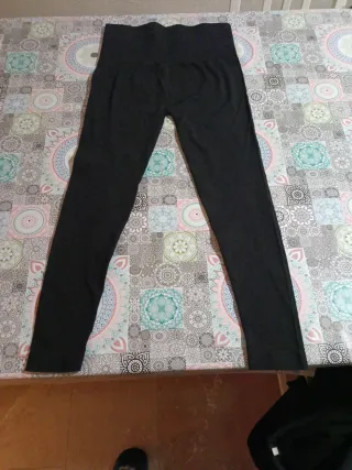 Leggins para deporte negro y azul marino