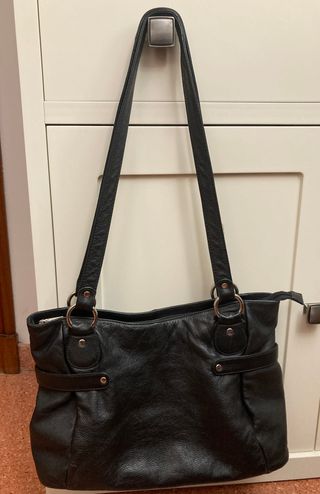 Bolso de piel negro