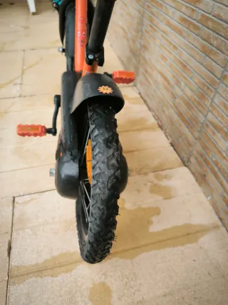 Bicicleta infantil naranja