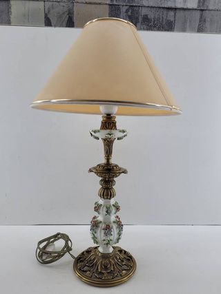 LÁMPARA DE MESA ANTIGUA