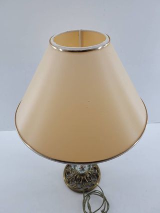 LÁMPARA DE MESA ANTIGUA