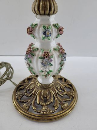 LÁMPARA DE MESA ANTIGUA