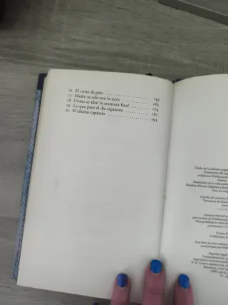 El niño con el pijama de rayas