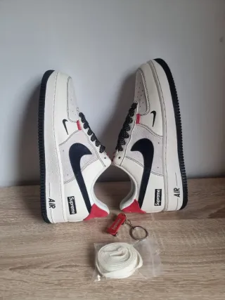 Nike Air Force 1 x Supreme