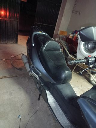 Lanvertti Vipper 125cc Maxiscooter 9.800km con ITV
