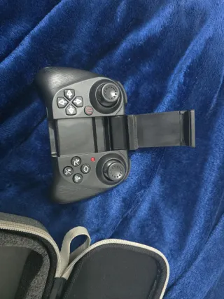 Muy bien estado lo unico malo es la luzdeladerecha