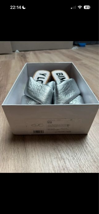 Sandalias Bimba y Lola Doradas