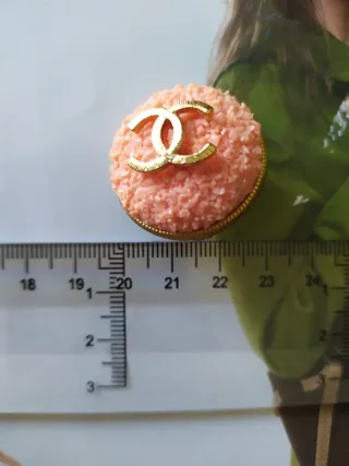 Pendientes Chanel baquelita salmón