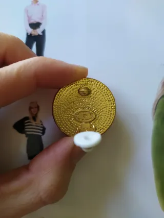 Pendientes Chanel baquelita salmón