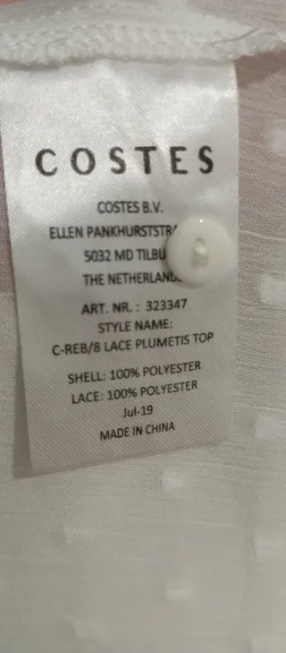 Blusa  Romántica Costes Rebel y falda vaquera