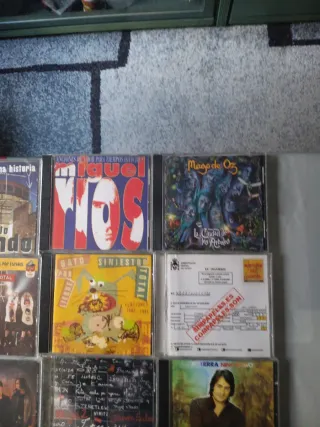 Lote 12 CDs Rosendo, Miguel Ríos, Mago de Oz, etc.