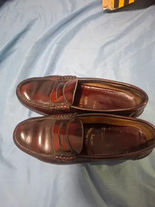 Zapatos Castellanos Burdeos