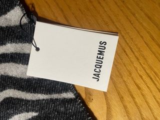 Bufanda Jacquemus cebra