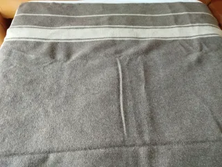 Coperta lana grigia a righe