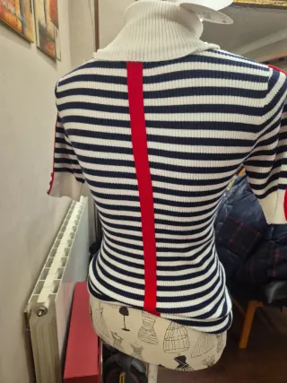 Jersey cuello alto rayas azul y blanco