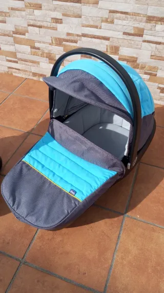 Conjunto Chicco Silla, Capazo y Grupo 0