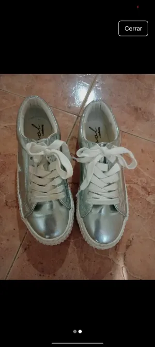 Zapatillas plateadas mujer con estrella