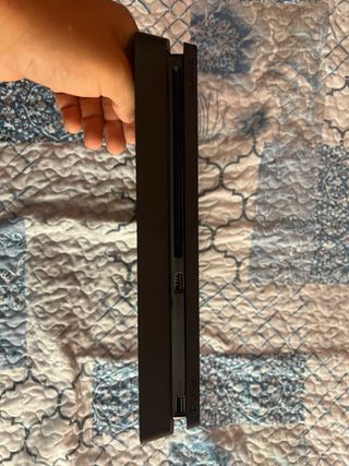 PS4 Slim 500GB + GTA V Premium Edition