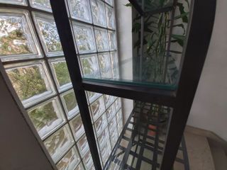 (7)Estantería Negra Hierro y Cristal