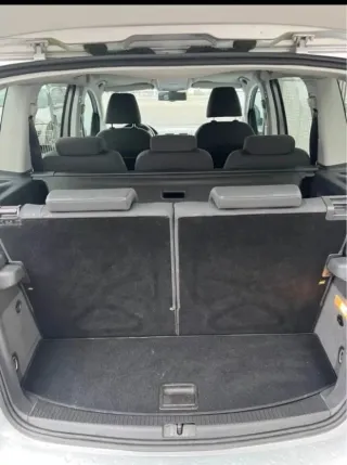 Volkswagen Touran 2011