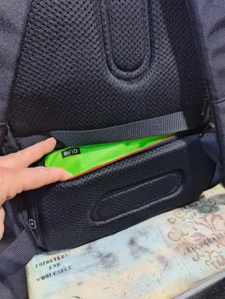 Mochila PC XD Design Bobby Soft negra