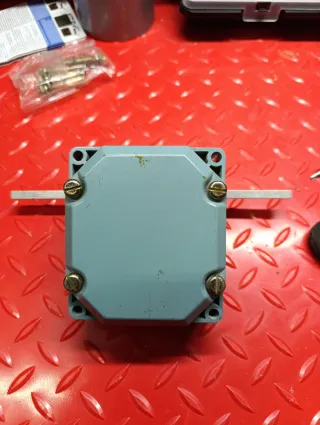 Telemecanique XCR Limit Switch