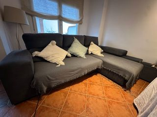 Sofá chaiselongue gris tela