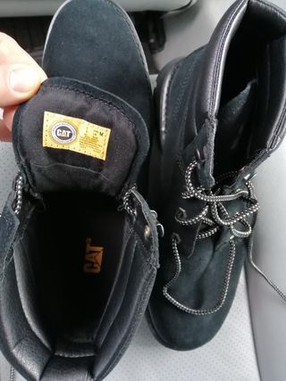Botas Caterpillar Negras con Cordones