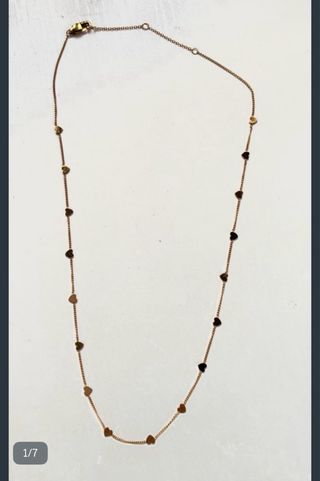 Elegante Gargantilla oro con corazones a estrenar