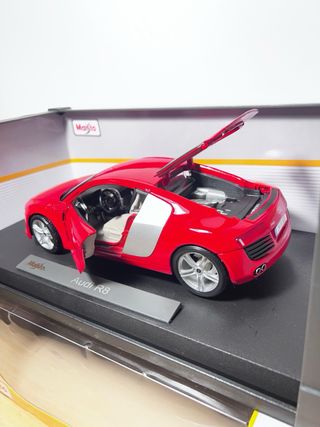 Maqueta Audi R8 1/18 Maisto NUEVO