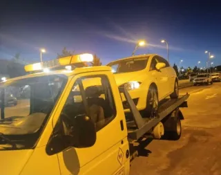 Grua porta coches presios economicos girona salt